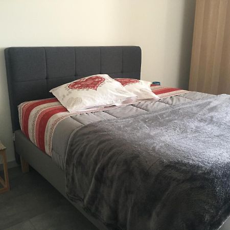 Appartement T2 Independant Dans Maison Pugny-Chatenod Εξωτερικό φωτογραφία
