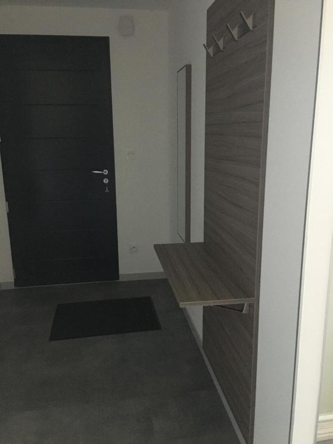 Appartement T2 Independant Dans Maison Pugny-Chatenod Εξωτερικό φωτογραφία