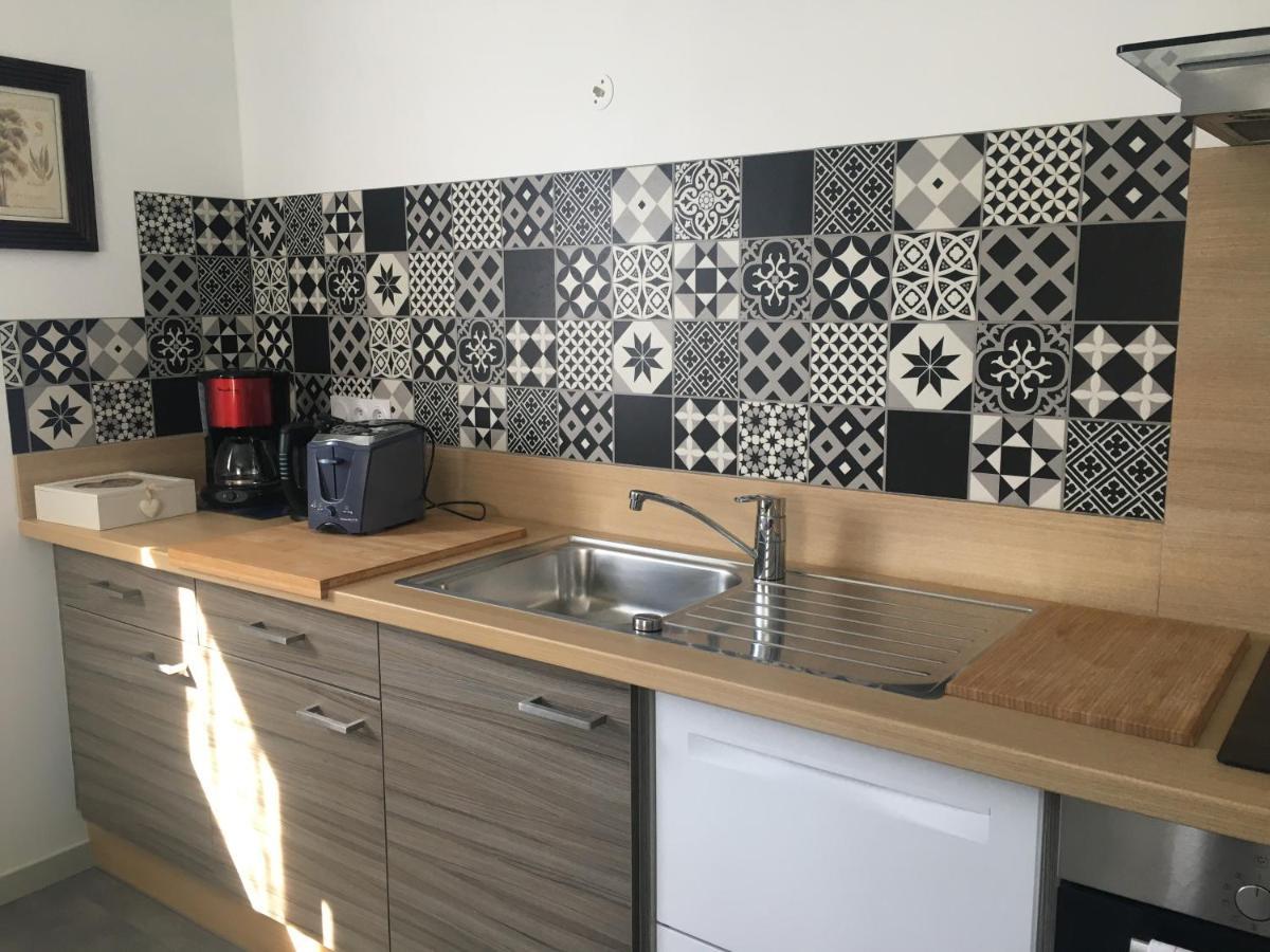 Appartement T2 Independant Dans Maison Pugny-Chatenod Εξωτερικό φωτογραφία