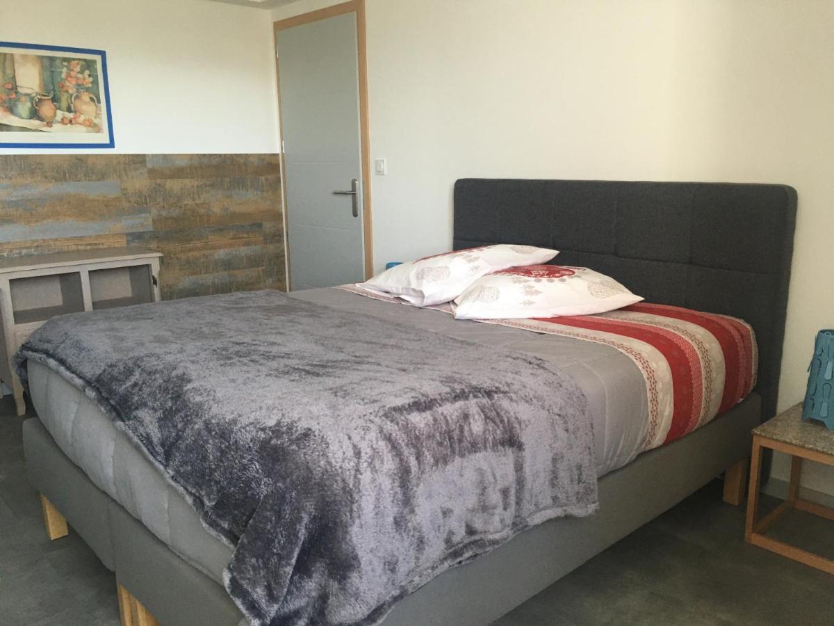 Appartement T2 Independant Dans Maison Pugny-Chatenod Εξωτερικό φωτογραφία